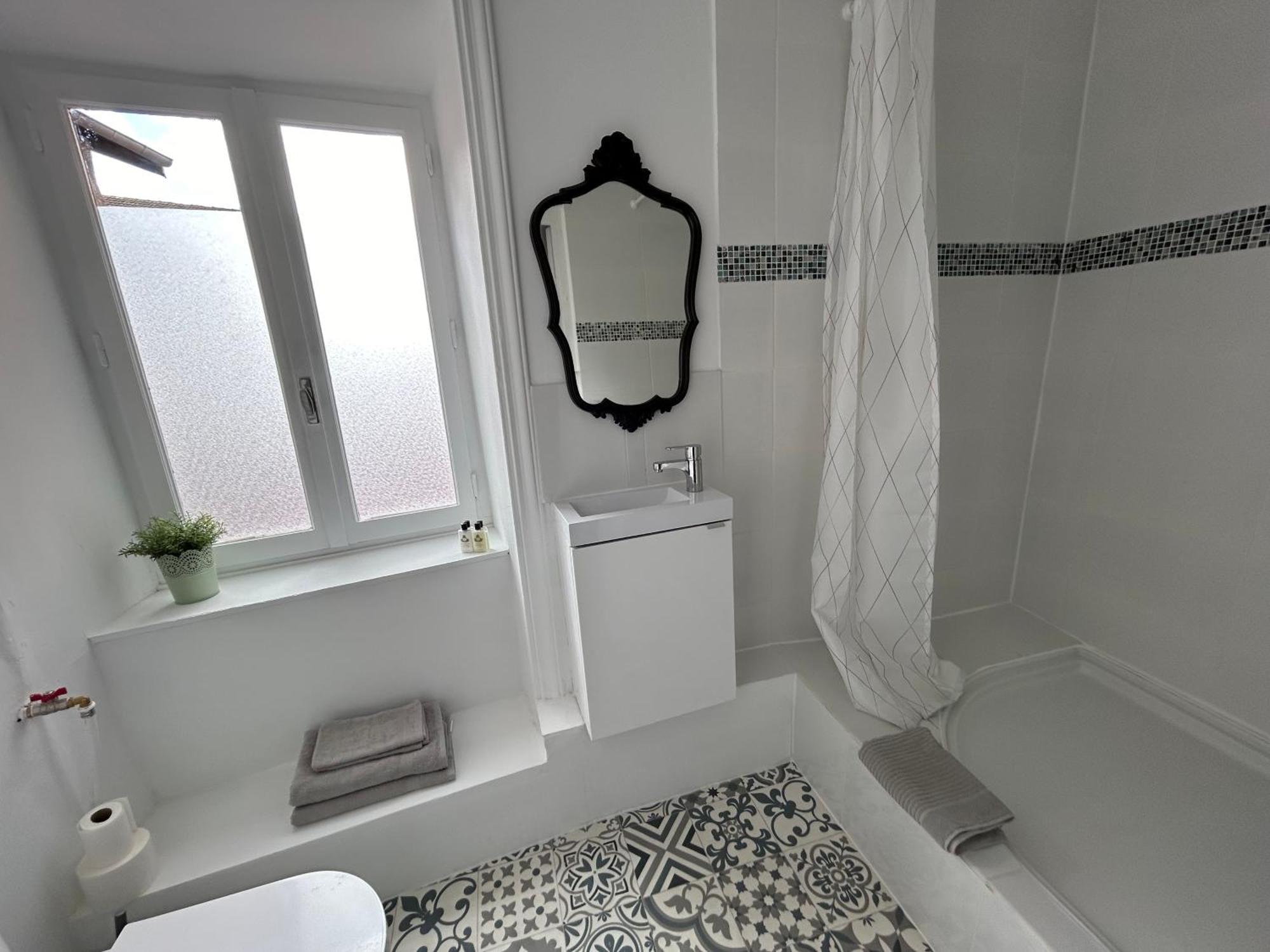 Appartement Cosy Charme Ancien Thizy-les-Bourgs Εξωτερικό φωτογραφία