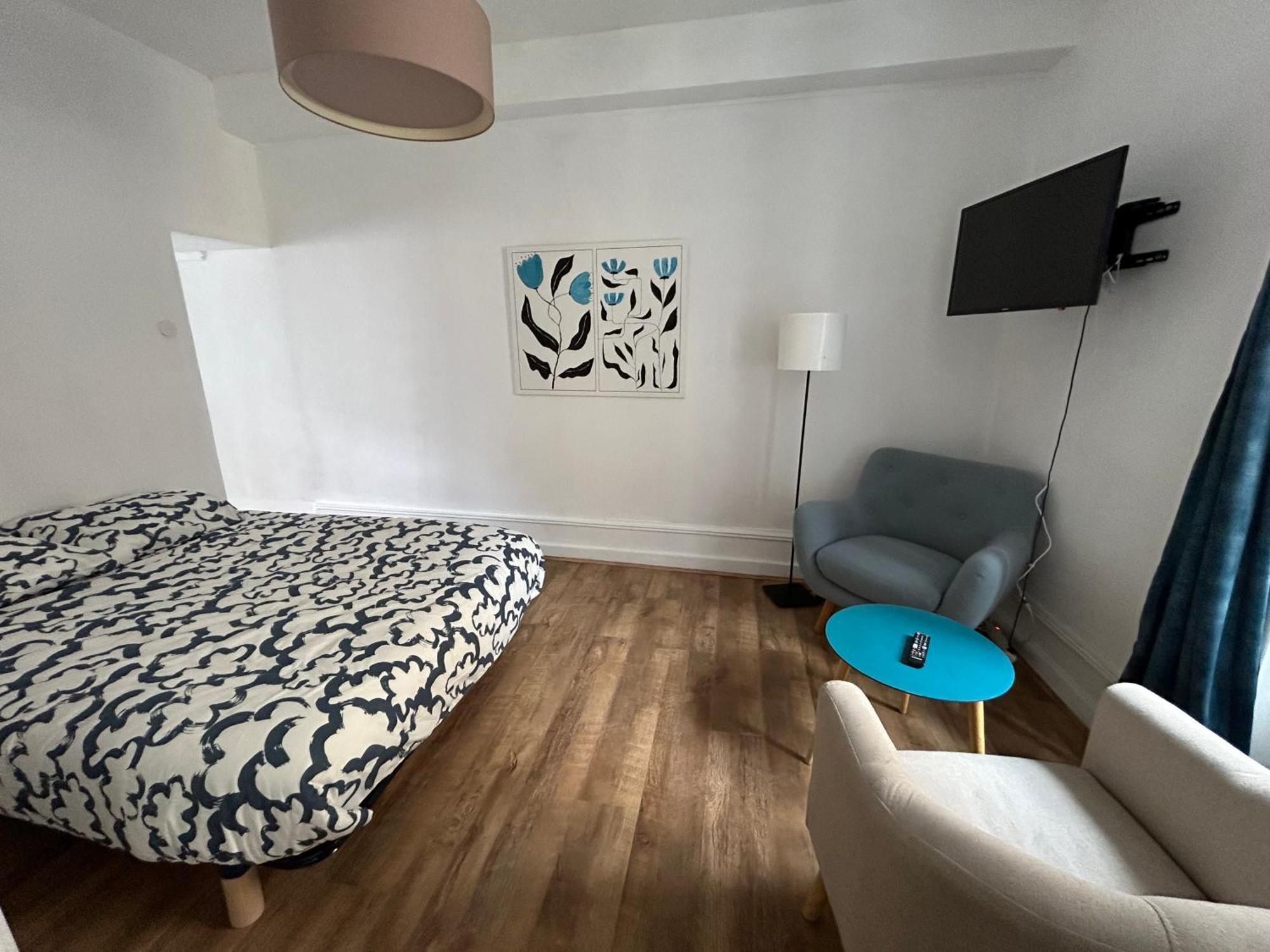 Appartement Cosy Charme Ancien Thizy-les-Bourgs Εξωτερικό φωτογραφία